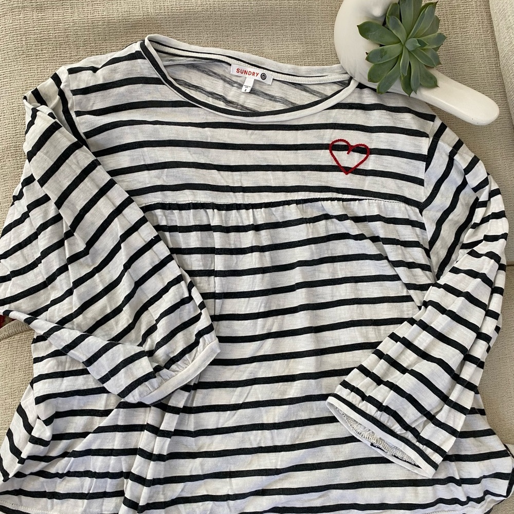 Sundry Anthropologie Babydoll Heart Top Size 2 M